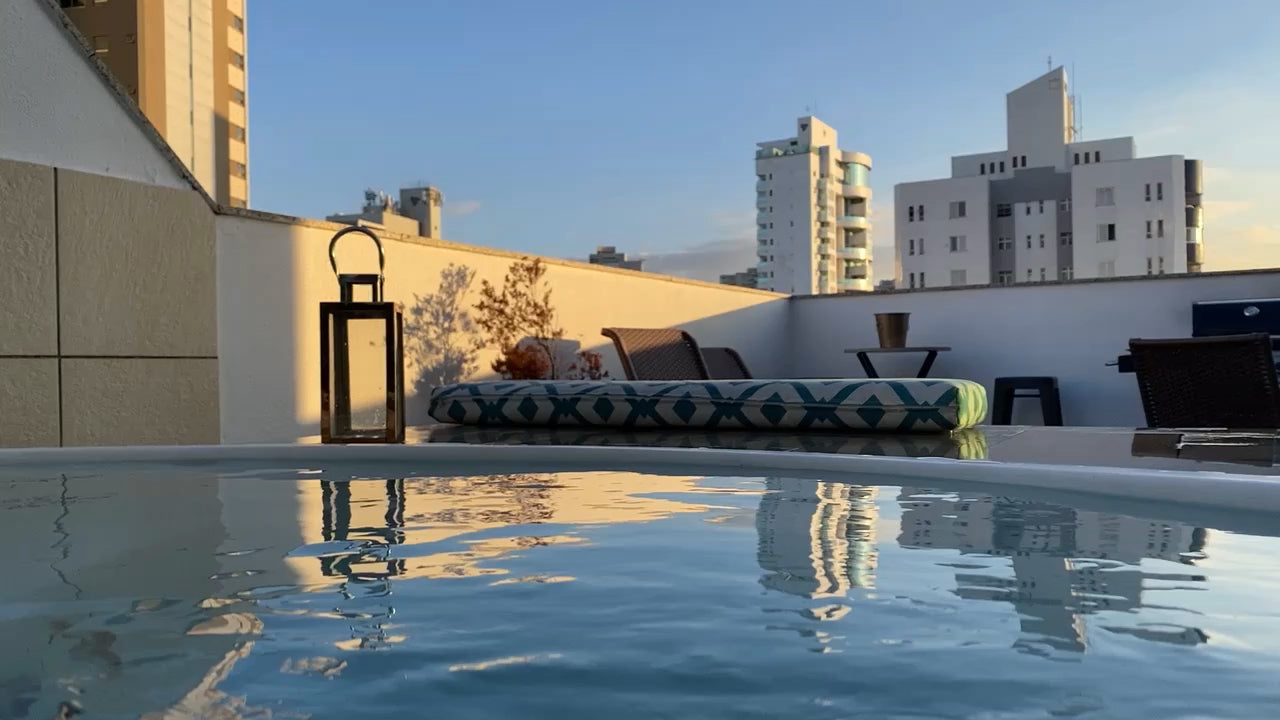 Cobertura Espetacular no Belvedere com Jacuzzi